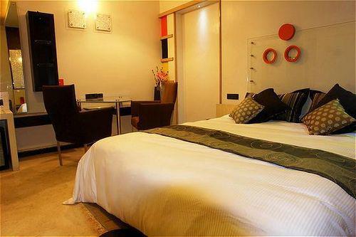 Solitaire Suites Bangalore Exteriör bild