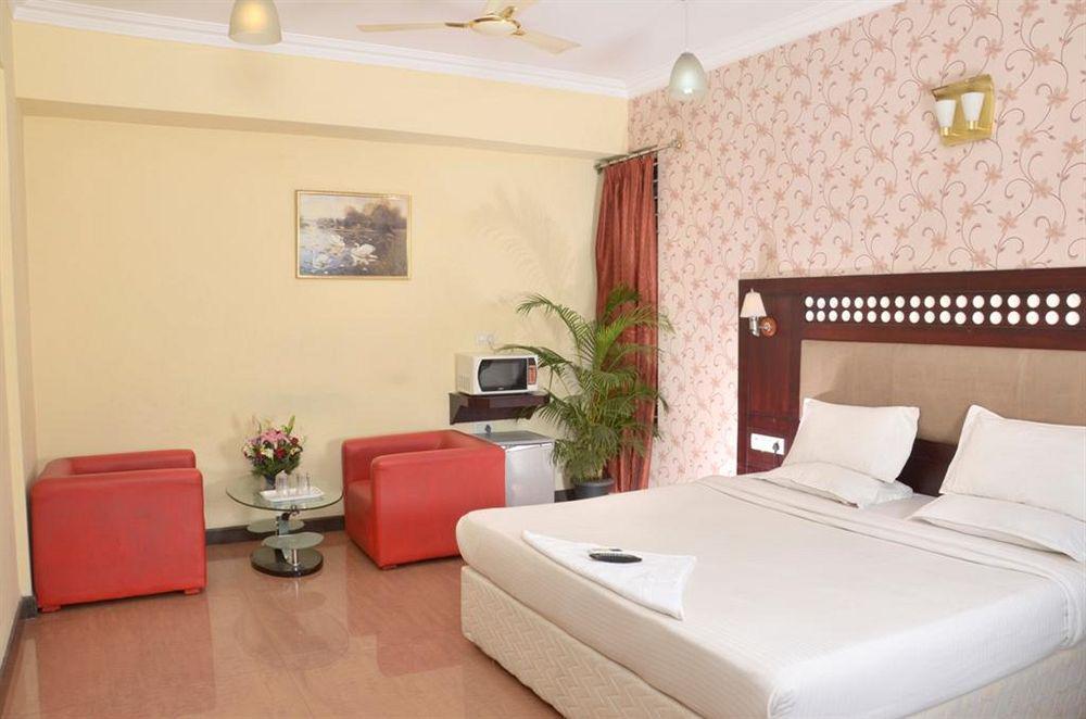 Solitaire Suites Bangalore Exteriör bild
